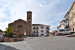 Plaça de l'església d'Almedíxer