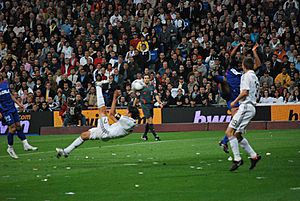 Real Madrid-Getafe 2009 - Chilena de Raúl
