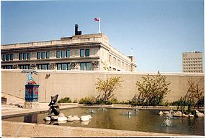 Rooftop garden, Winnipeg Art Gallery (19932869845)