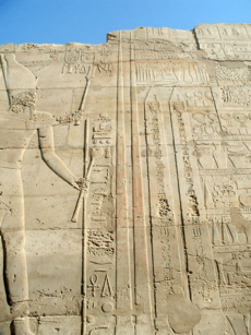 ThutmosesIII-RaisingObelisks-Karnak