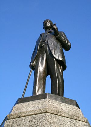 2008-07-24 Statue of James Buchanan Duke