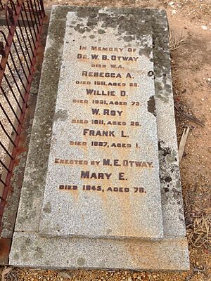 2015-03-06 FL Otway grave and Otway memorial at St Arnaud cemetery