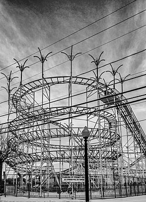 Galaxi Coaster (33514421022)