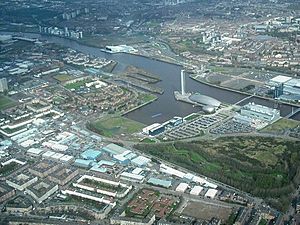 Glasgow attractions (geograph 2354506) (cropped).jpg