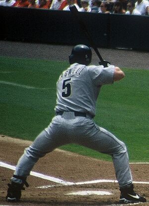 Jeff Bagwell batting (23771066538) (cropped)