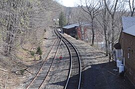Seymour, CT - looking south from Kisson's Crossing 01