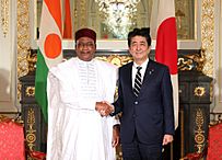 Shinzo Abe and Mahamadou Issoufou at the Enthronement of Naruhito (1)