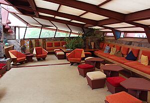 Taliesen-Garden-room-