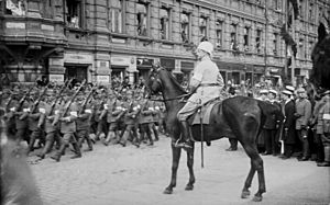 The victory parade of the White Army 1918