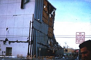 1964 Alaska Quake Penney Bldg