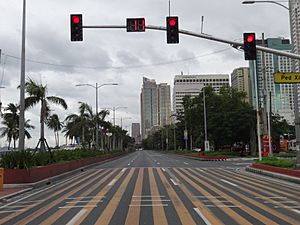 Baywalk stoplights (Roxas Boulevard, Malate, Manila; 2017-01-01)