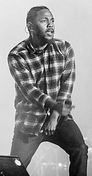 Kendrick Lamar 3 F.I.B. 2016 (cropped)