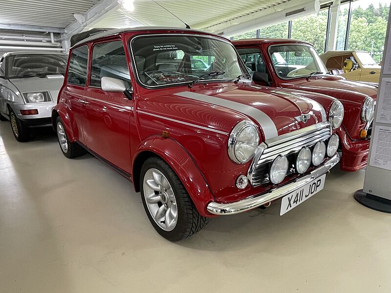 Last Mini (2000)