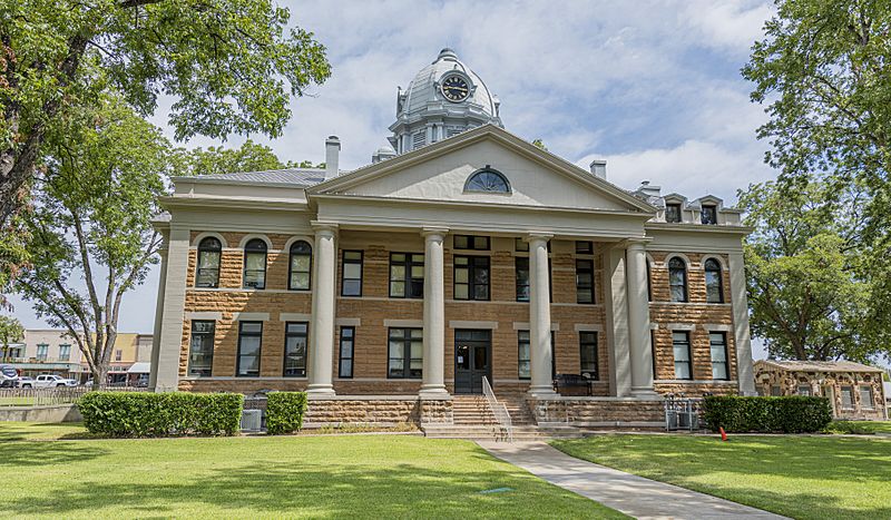 Mason County Courthouse August 2020