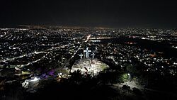 Mirador del Cerro de las 3 Cruces Acatlipa, Temixco.jpg