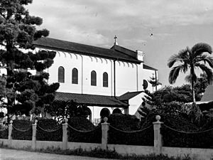 StateLibQld 2 198427 Holy Trinity Church of England in Mackay, 1938
