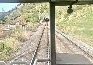 The 549m Mangaweka, or Pouwhakaroa Tunnel is at the southern end of the Mangaweka Deviation