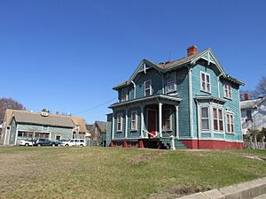 25 Belmont Street, Pawtucket RI