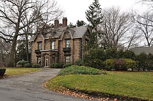 BrooklineMA CottageFarmHD