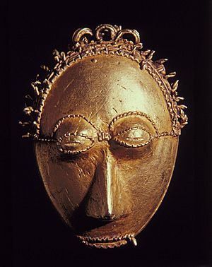 Brooklyn Museum 49.32.1 Pendant Mask