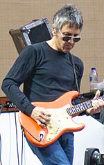 Gem Archer - Twickenham Stadium - Sunday 9th July 2017 U2Twick090717-2 (35776378112) (cropped)