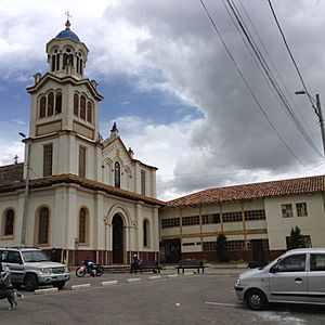 Iglesia parroquial de Sayausí