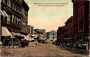 Main Street towards Franklin Square, Norwich - postcard