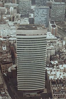 NatWest Drapers Gardens 1983 (geograph 3194107)