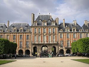 Place Vosges Paris Mai 2006 012