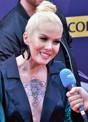 Svala (singer) Red Carpet4 Kyiv2 2017.jpg