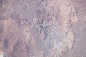 Volcan Socompa (ISS006-E-13815)