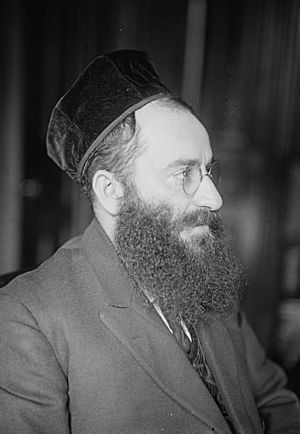 Yossele Rosenblatt in 1918 facing right.jpg