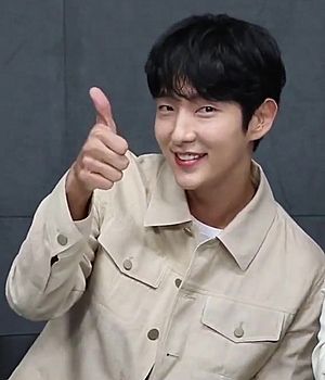 Dear all, This is the letter From Lee Joon Gi to Hajunse. He