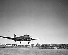 A DC3 lands at 43-mile at Maralinga