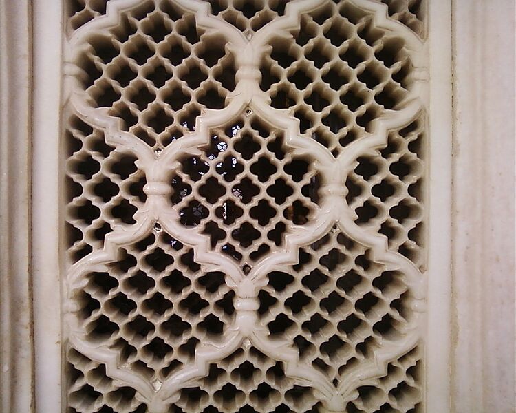 Bibi-Ka-Maqbara- net
