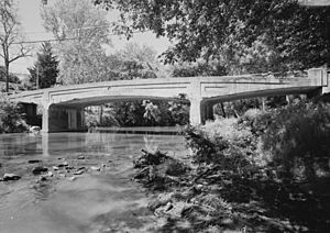 Bridge in West Earl Township PA.jpg
