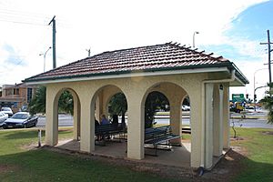 Bundaberg War Nurses Memorial, 2009.jpg