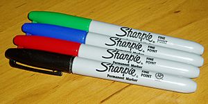 Coloured sharpie markers