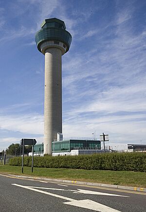 Control tower, Stansted Airport - geograph.org.uk - 3120431