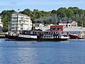 Der Dampfer Alexandra fährt im Flensburger Hafen