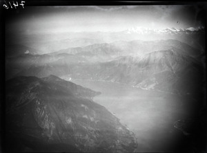ETH-BIB-Lago Maggiore, Höhe Maggiadelta, Gambarogno, Blickrichtung West (W)-Inlandflüge-LBS MH01-007416