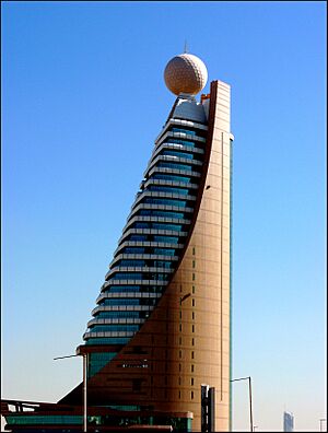 Etisalat tower - panoramio