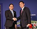 Fumio Kishida met with Vietnamese PM Phạm Minh Chính at the COP26 (1)