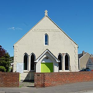 Hayling Christian Centre (former Elm Grove Free Church), Elm Grove, Hayling Island (May 2019) (3)