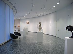 Hirshhorn Museum (inner gallery)