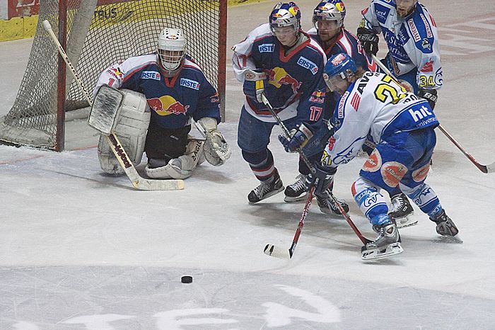 Ice Hockey goalkeeper Irbe of EC Red Bull Salzburg.jpg