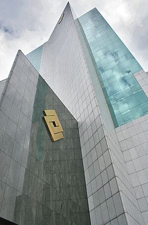 Jose Serrano modificado Cali edificio Banco de Occidente