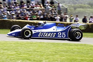 Ligier-Cosworth JS11-15 - Flickr - andrewbasterfield
