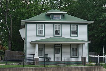 President William Jefferson Clinton Birthplace Home National Historic Site May 2018 4 (Bill Clinton Birthplace).jpg