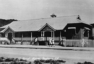 StateLibQld 1 83199 Ingham Court House, Queensland, ca. 1933